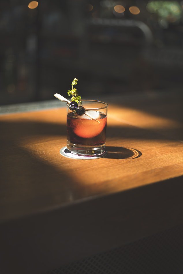 image showing a beverage photographed with shadows 